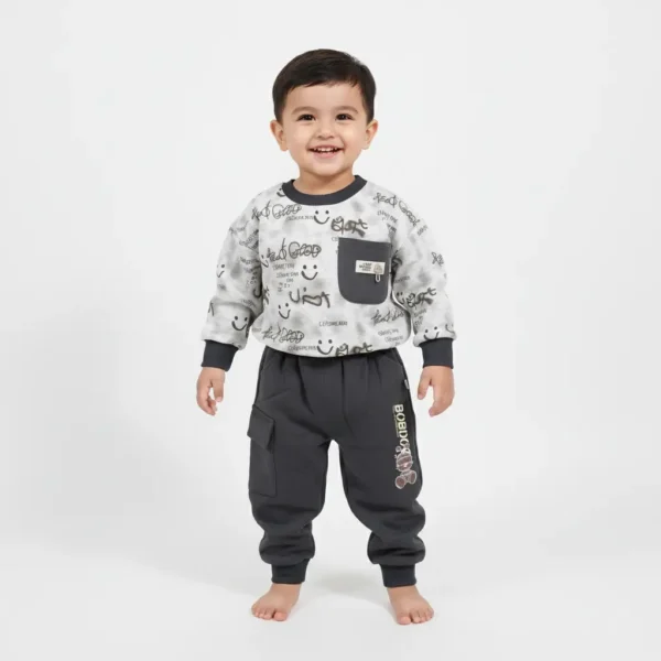 Sweatshirt & Cargo Pant Set – Imported Smiley Print Outfit how it looks